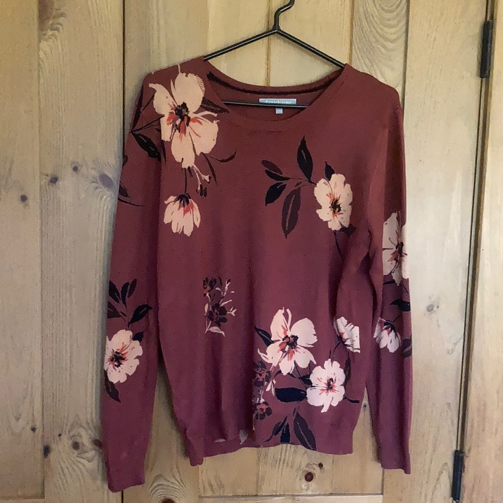 Crewneck lightweight Fall sweater